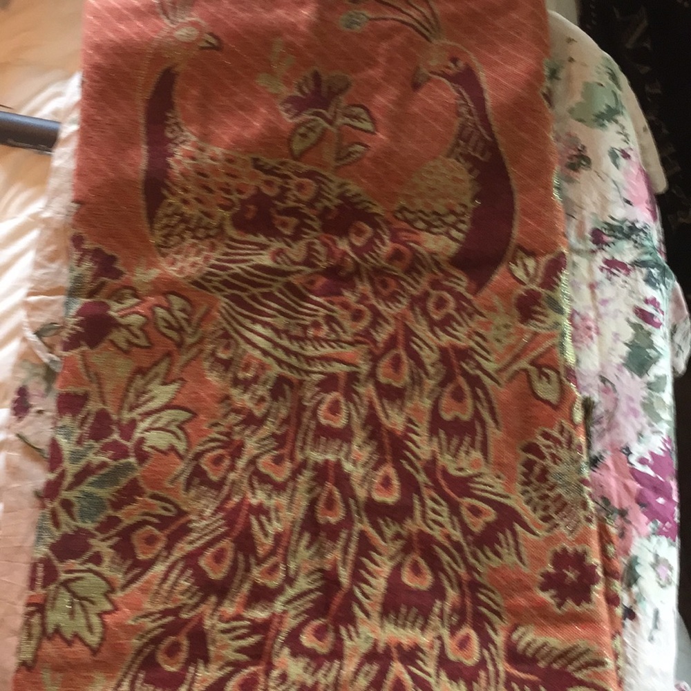 Reversible Peacock Wrap